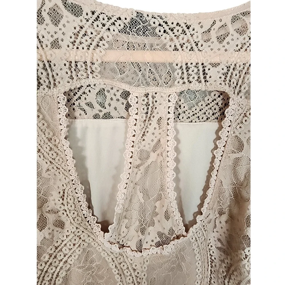 Trixxi ethereal elegance